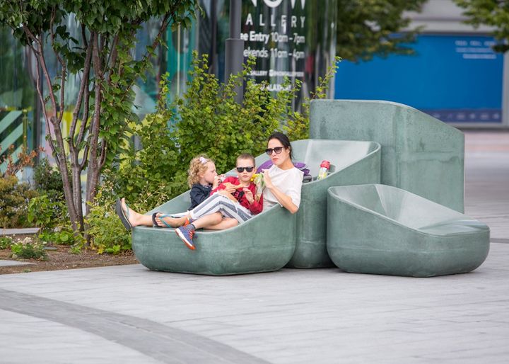 铸造石栏杆,桥梁装饰挂板,晶铸石,铸造石,精铸石,GRC,GRC,UHPC,阿尔博树池坐凳