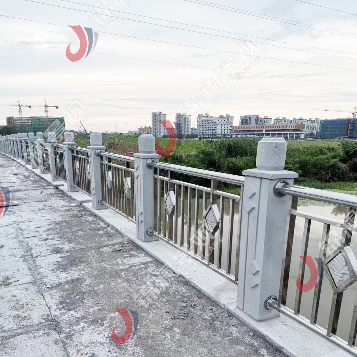 铸造石栏杆,铸造石挂板,晶铸石挂板,晶铸石栏杆,铸造石树池坐凳,泰科石树池,晶铸石,精铸石,泰科石,铸造石桥梁装饰