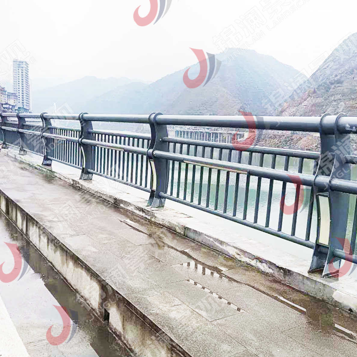 景观栏杆,桥梁装饰,铸造石,晶铸石,精铸石,铝合金栏杆,铝合金防撞护栏,UHPC装饰挂板,UHPC清水板,GRC