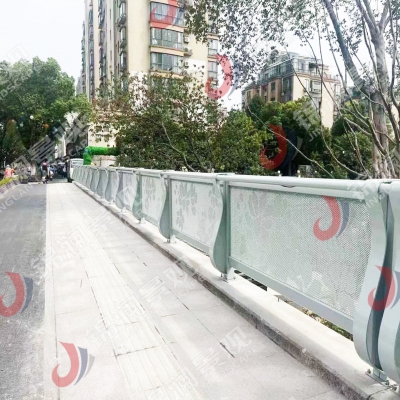 铝合金造型栏杆