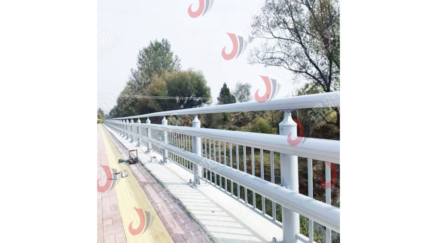 桥梁防撞护栏